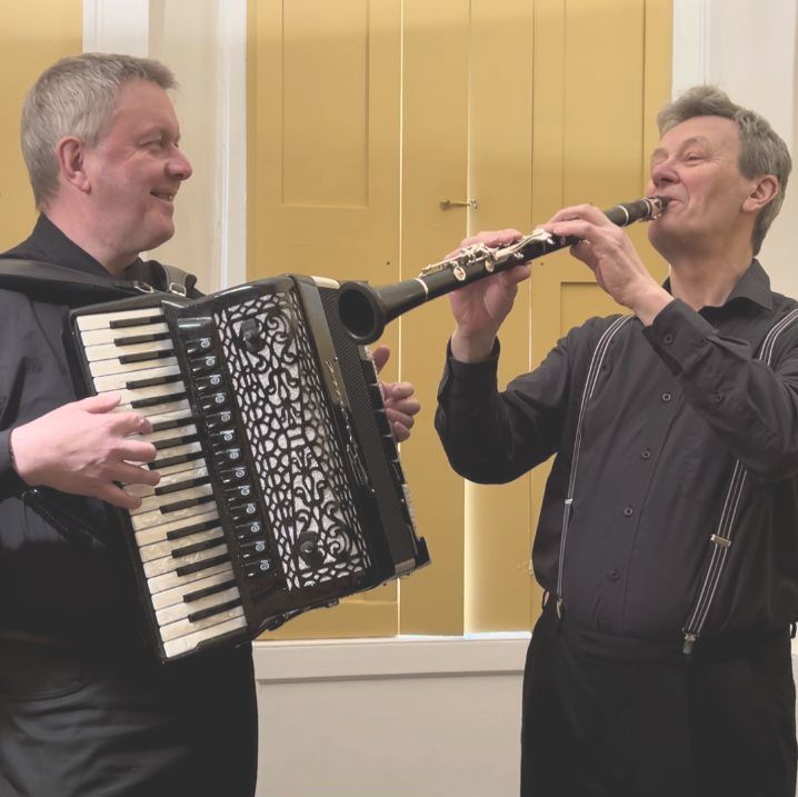Full of Hot Air - David Vernon (accordion) & Dick Lee (clarinets)