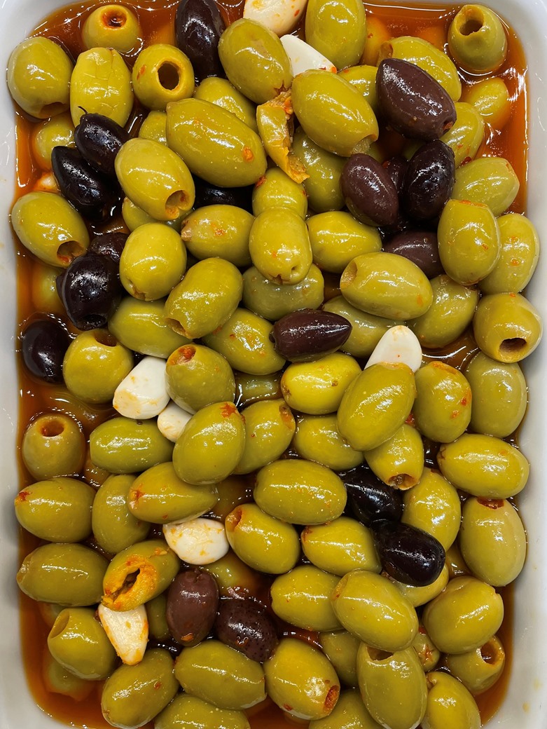 Marinated Olives Garlic &amp; Harrisa min 450g