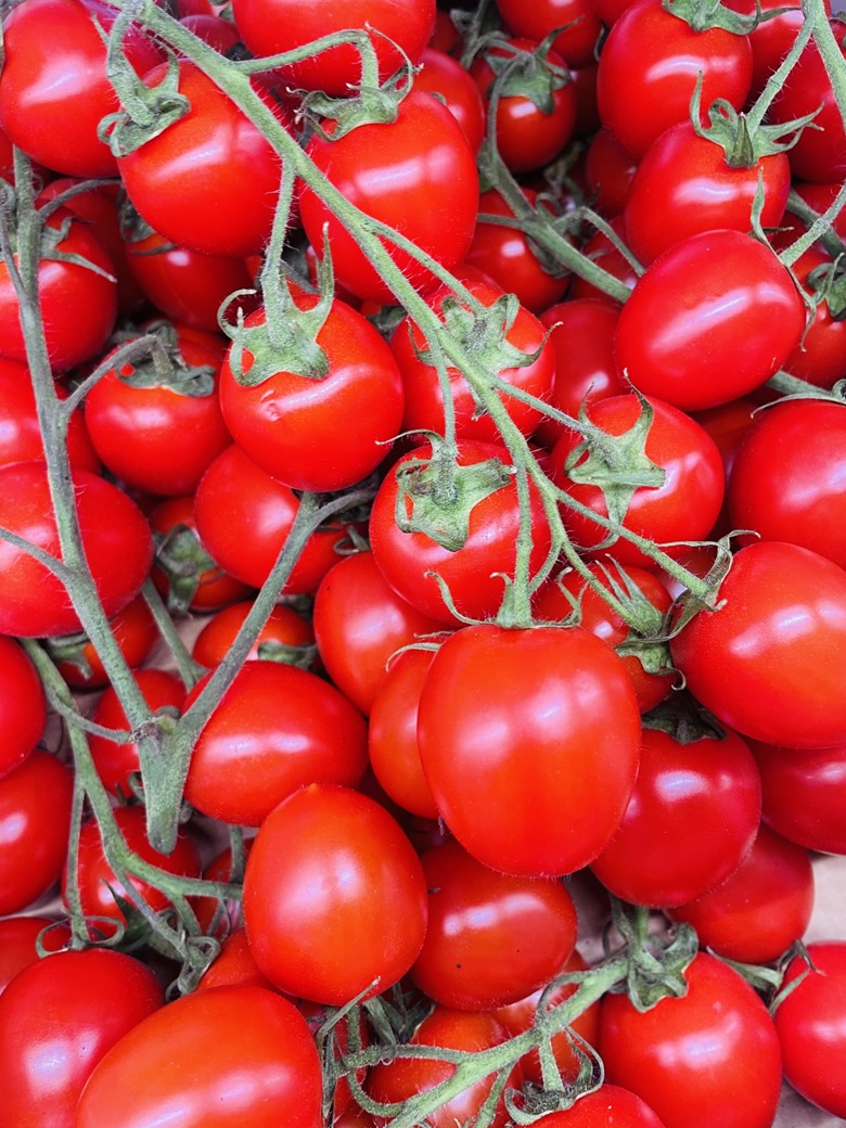 Italian Piccadilly Tomatoes 500g